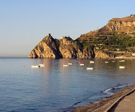 Le Zagare Apartments SantʼAlessio Siculo Εξωτερικό φωτογραφία