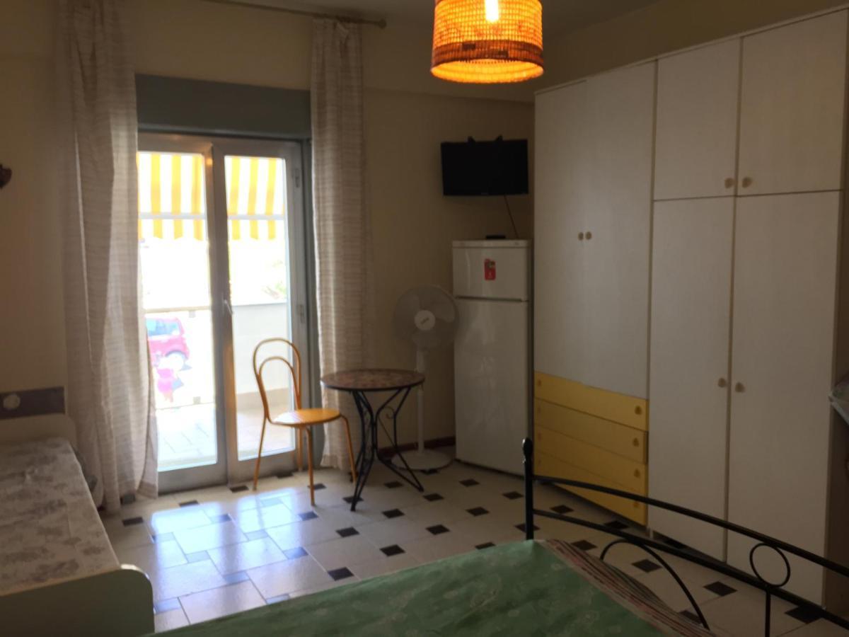 Le Zagare Apartments SantʼAlessio Siculo Εξωτερικό φωτογραφία