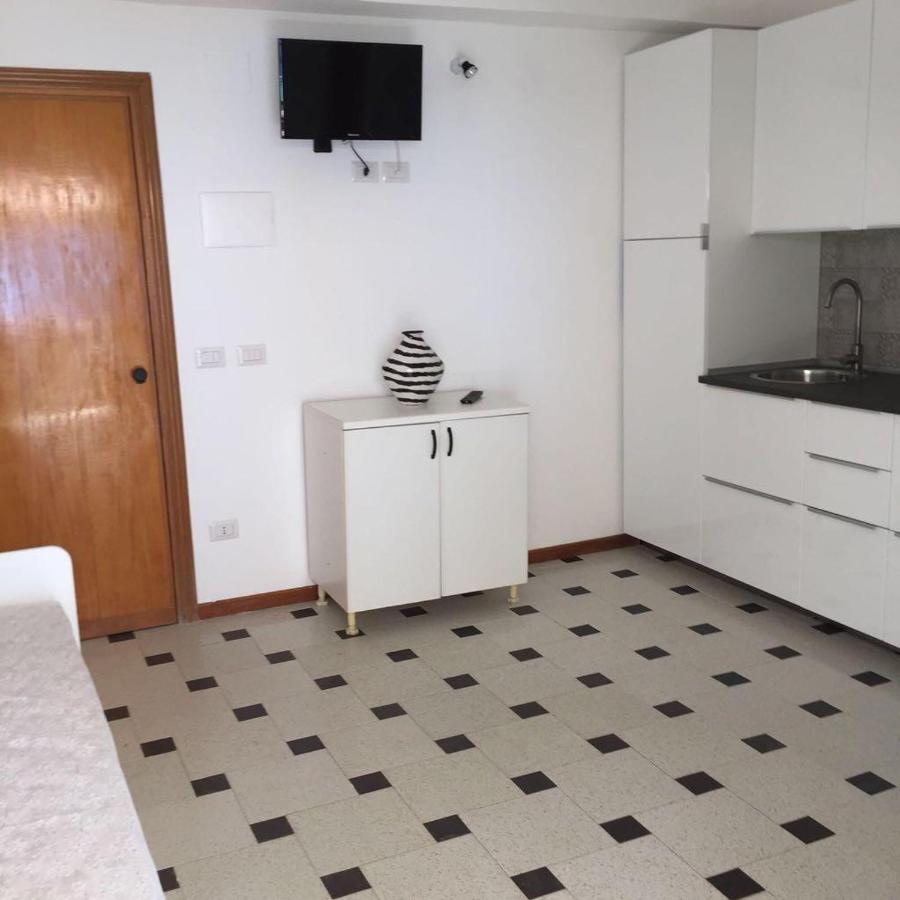 Le Zagare Apartments SantʼAlessio Siculo Εξωτερικό φωτογραφία
