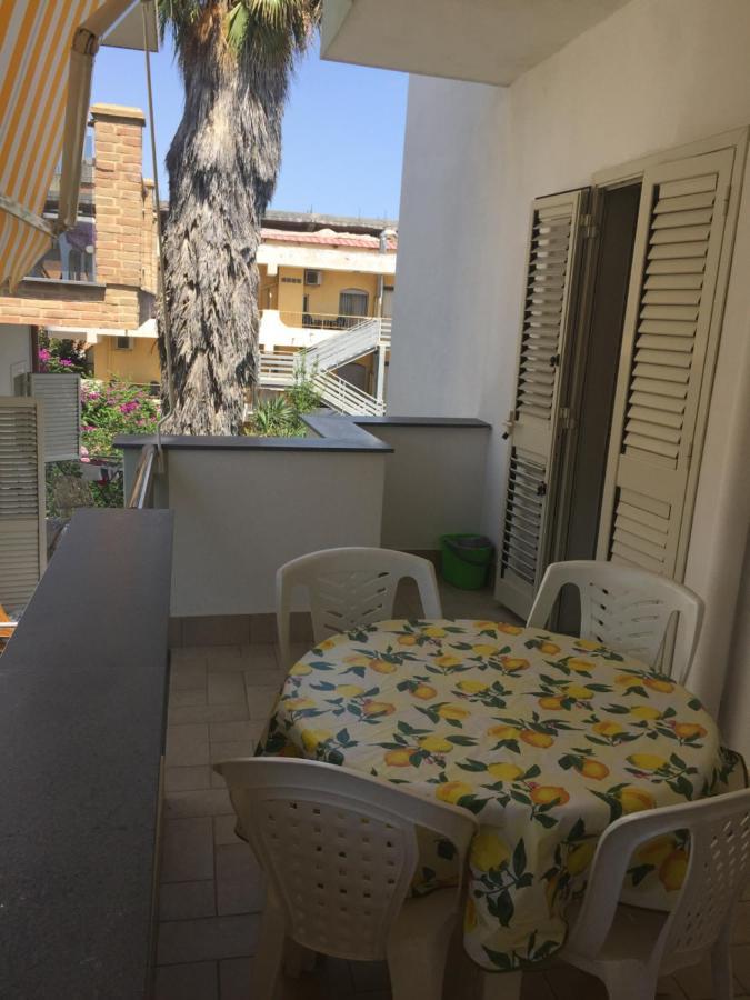 Le Zagare Apartments SantʼAlessio Siculo Εξωτερικό φωτογραφία